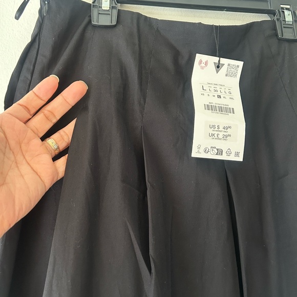 Zara Black Midi Skirt with Pleated A-Line - Picture 4 of 14